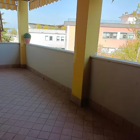 Apartman La Lanterna - In Con Piscina Desenzano del Garda